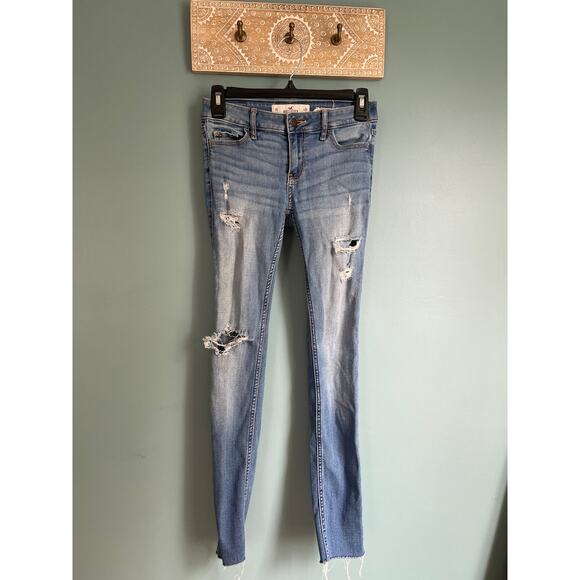 Hollister Light Blue Denim Ripped Skinny Jeans 0s - Picture 2 of 6